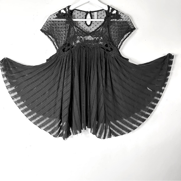 Free People Stars Align Black Swing Top M Boho - Picture 3 of 8